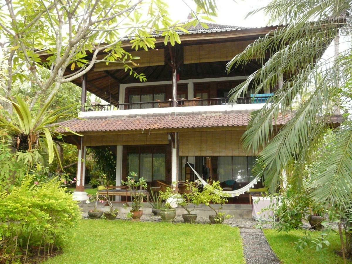 Bali Sandat Tejakula Bagian luar foto