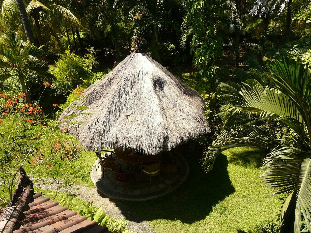 Bali Sandat Tejakula Bagian luar foto