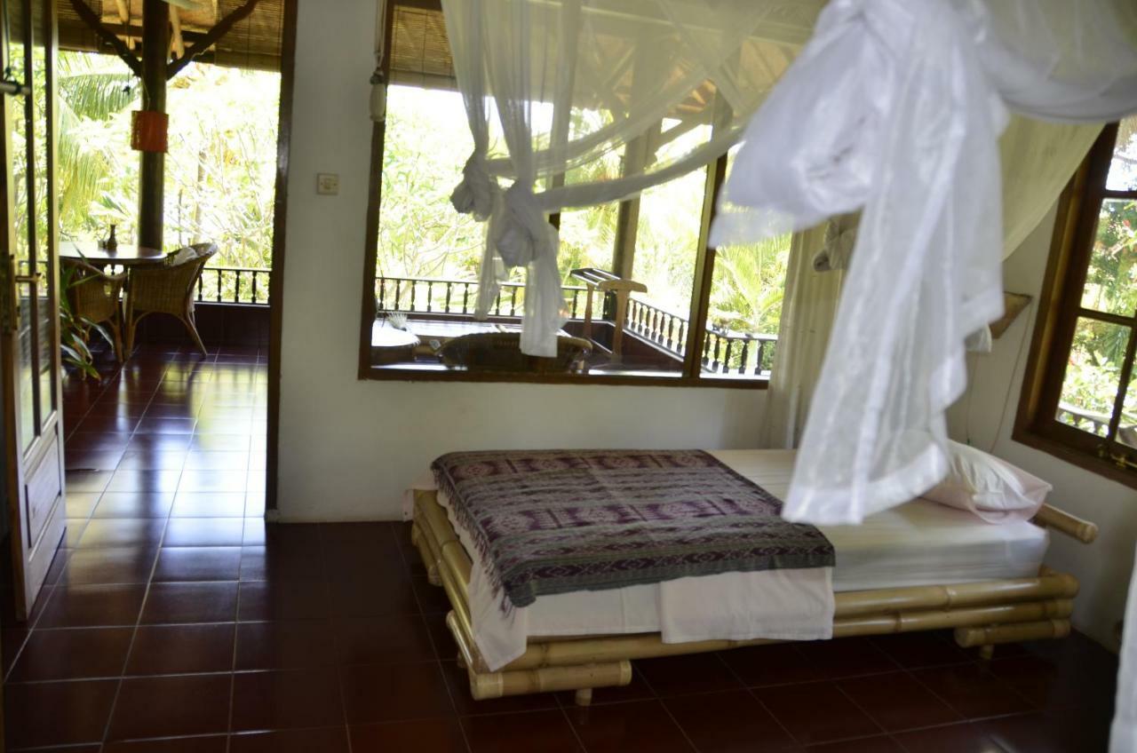 Bali Sandat Tejakula Bagian luar foto